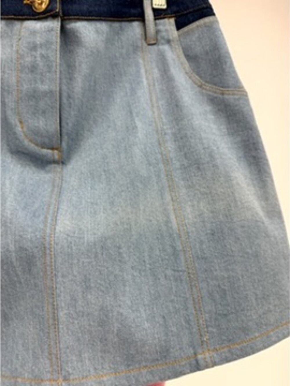 Christian Cowan Blue Women's Heart-Pocket Denim Miniskirt 6/S - Picture 3 of 7